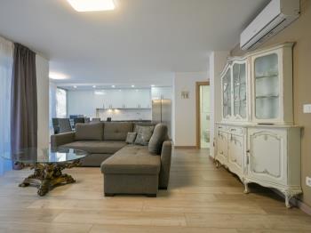 Luxury apart Parque Loix 3min walk to beach